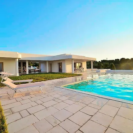 Del Paradiso Villa *