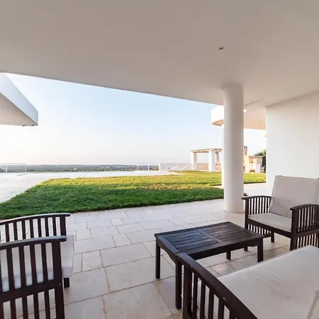 Del Paradiso Villa